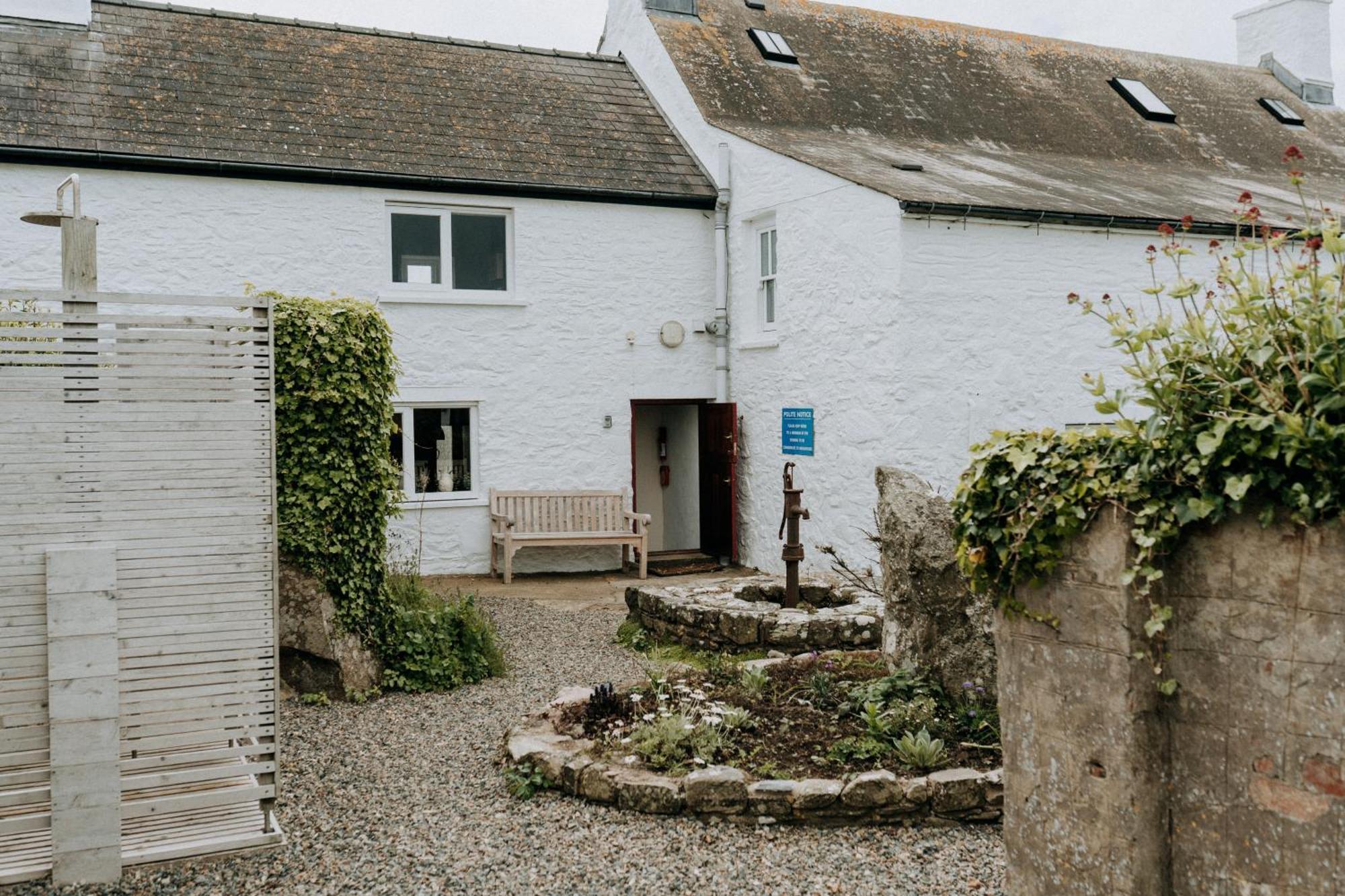 Treleddyn Farmhouse 세인트데이비즈 외부 사진